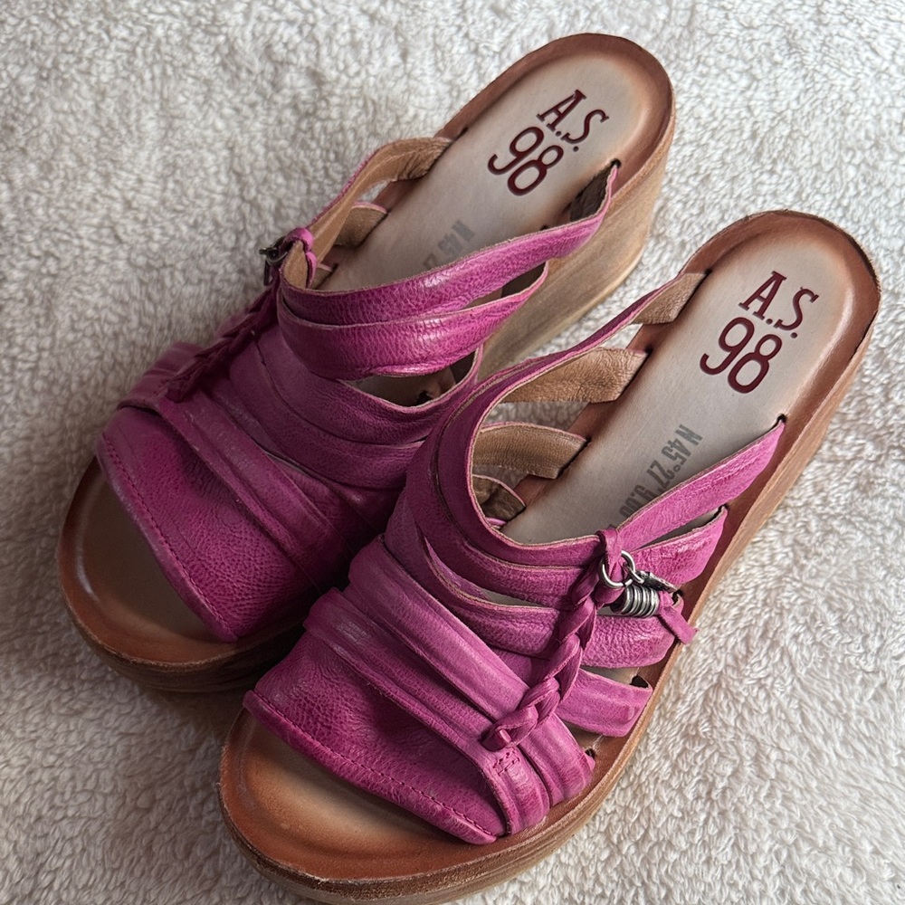 A.S.98 Fuchsia Wedge Sandals - Picture 2 of 6